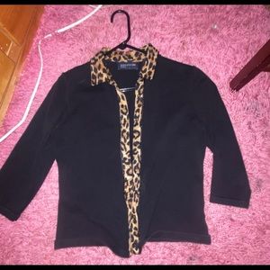 Jones New York signature size Medium. Cute black & cheetah print button up!